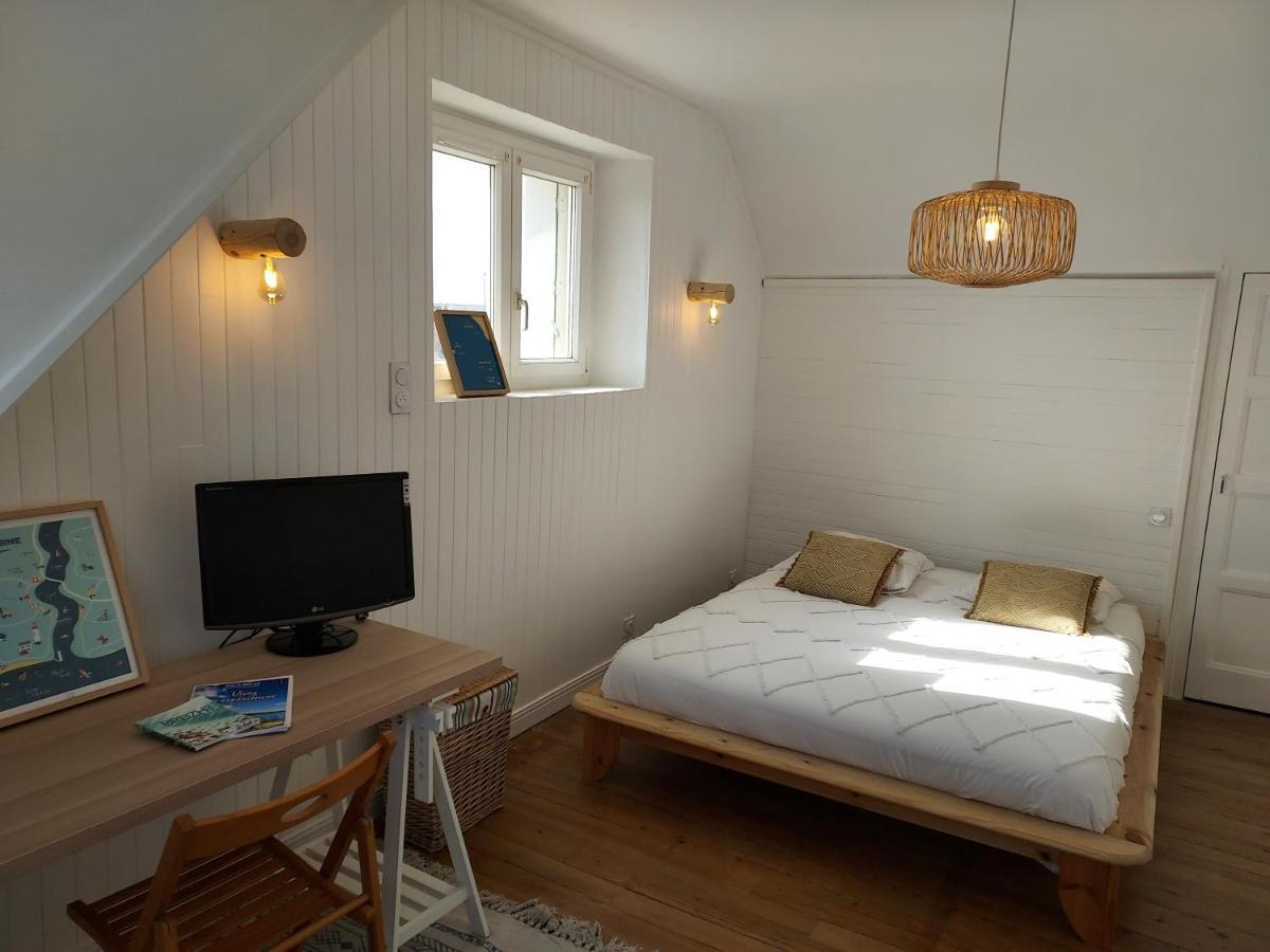 Maison Au Coeur Du Bourg, Plages A Pied Plougasnou Exteriör bild